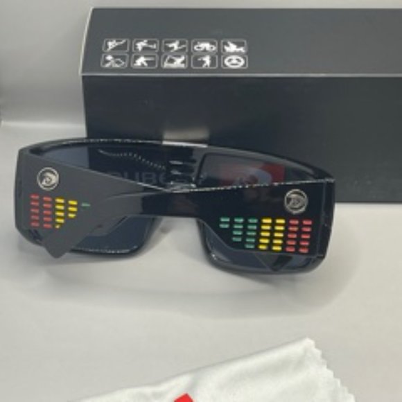 THREE Pairs New Premium Brand Sunglasses Set - Picture 10 of 14